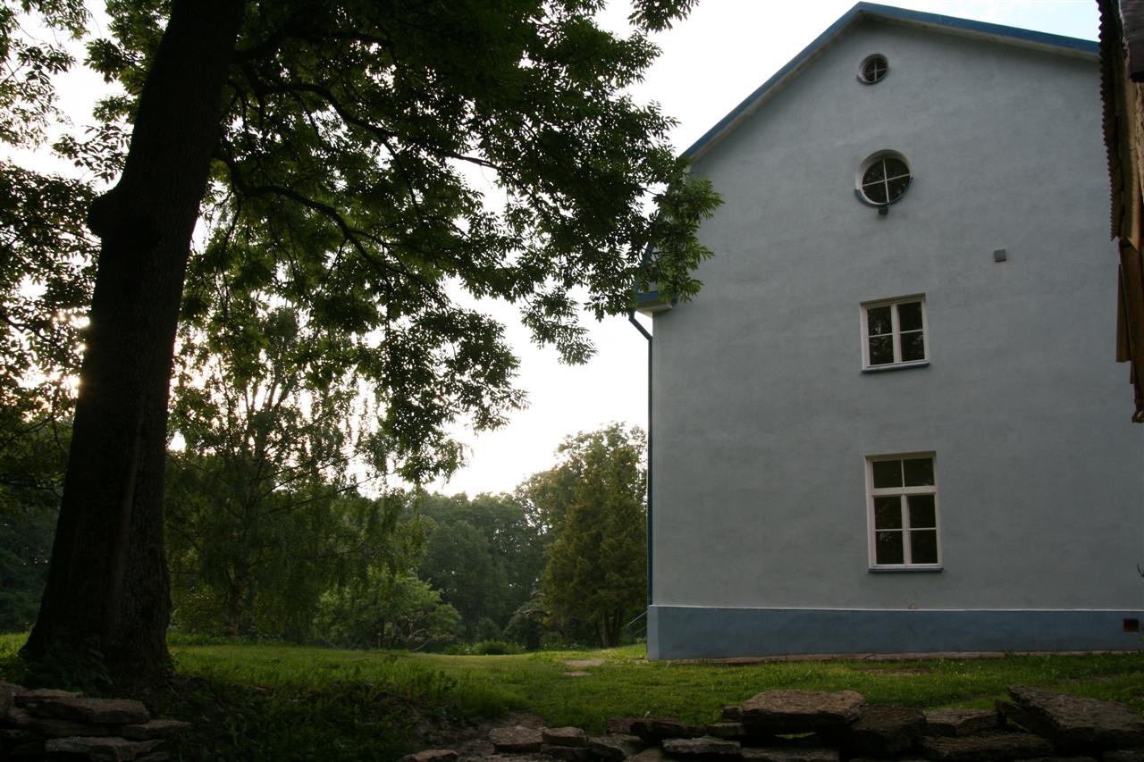 photo1.jpg